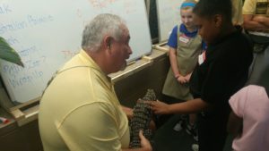 Cane Run students experience Louisville Zoo show and tell