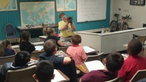 wilt students look at ferret